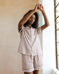 Chelsea Peers - Organic Cotton Sateen Stripe Short Pyjama Set - Brown