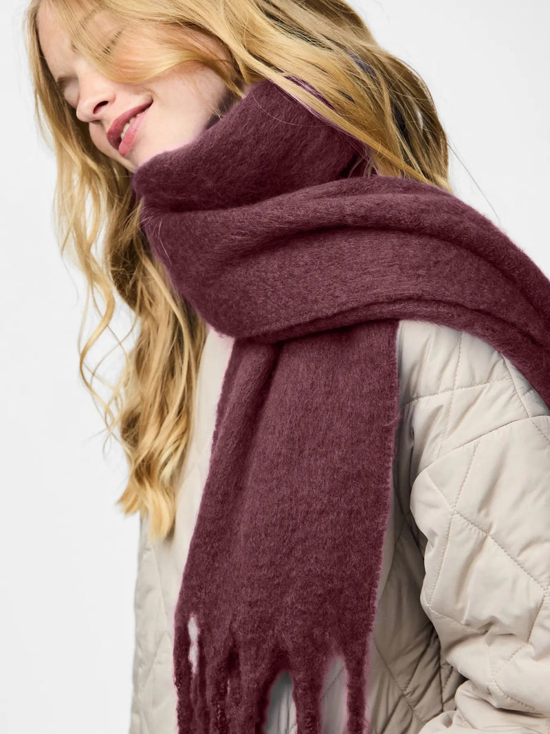 PIECES - Wine Tassel Scarf