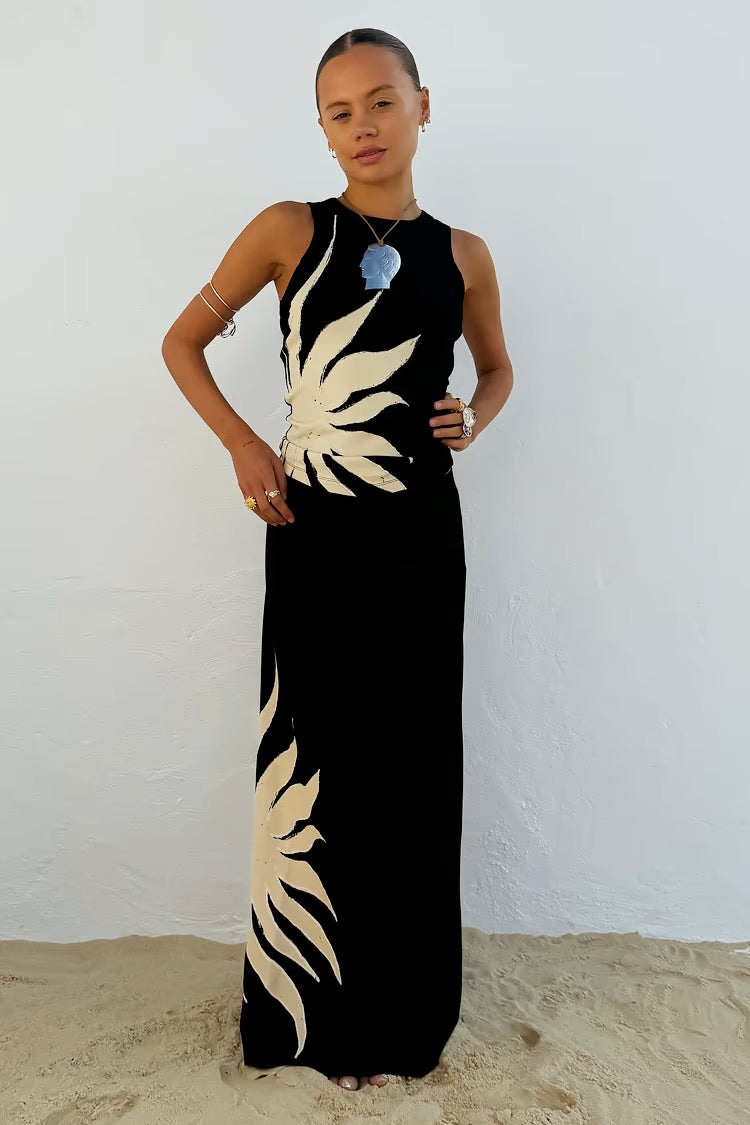 Never Fully Dressed - Black Sol Tank Top