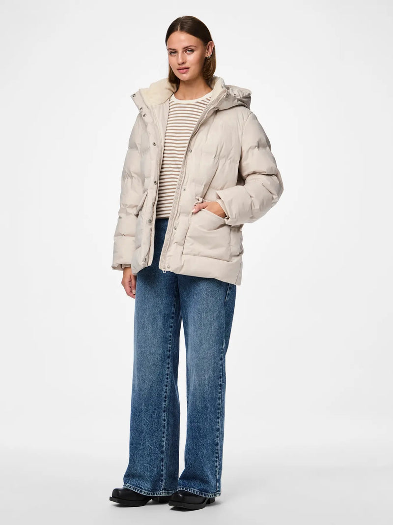 PIECES - Silver Grey Puffer Coat